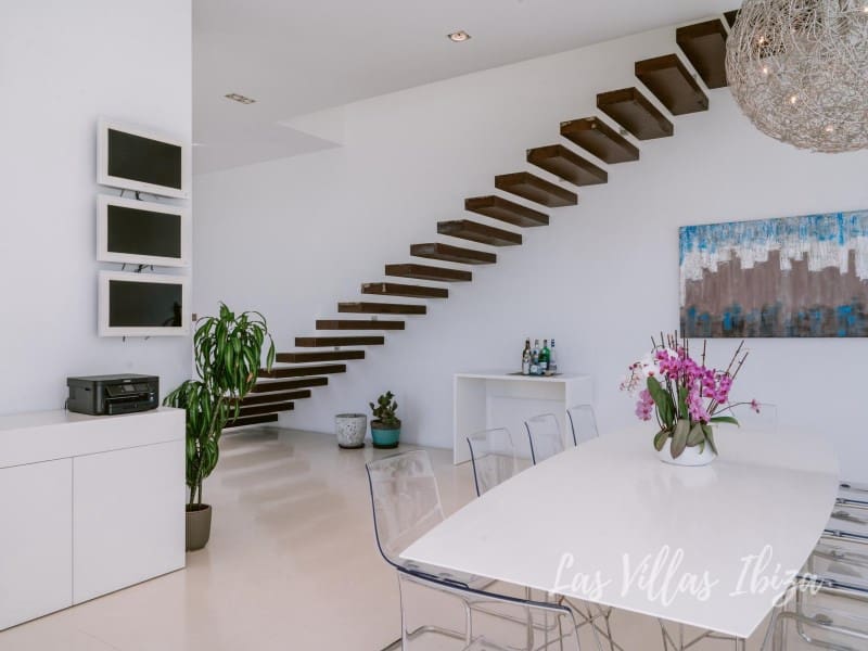 6 bedroom Villa for sale in Roca Llisa with pool - € 4,900,000 (Ref: 9568667)