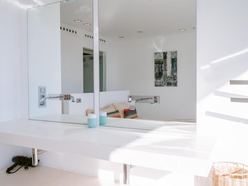 6 bedroom Villa for sale in Roca Llisa with pool - € 4,900,000 (Ref: 9568667)