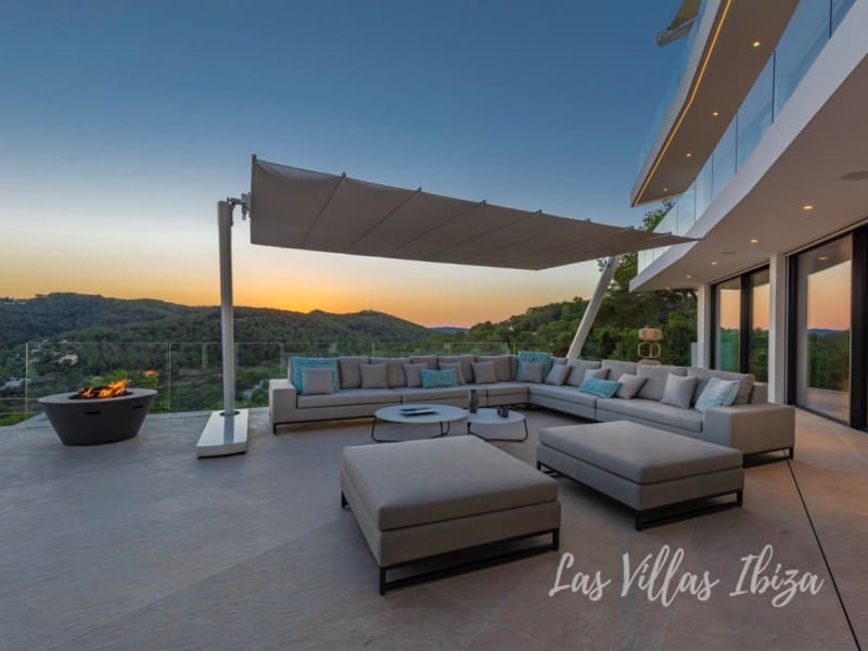 9 makuuhuone Huvila myytävänä paikassa Roca Llisa mukana uima-altaan - 9 800 000 € (Ref: 9574864)