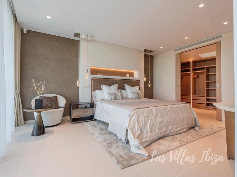 9 makuuhuone Huvila myytävänä paikassa Roca Llisa mukana uima-altaan - 9 800 000 € (Ref: 9574864)