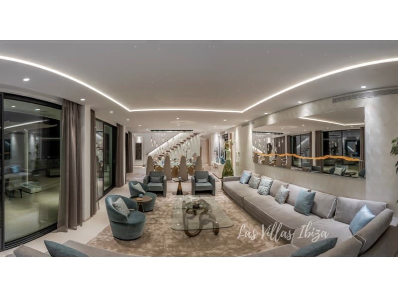 9 makuuhuone Huvila myytävänä paikassa Roca Llisa mukana uima-altaan - 9 800 000 € (Ref: 9574864)