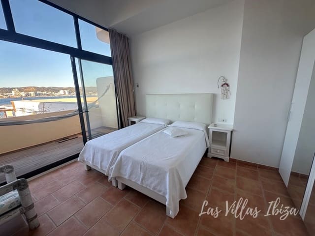 Apartamento de 2 habitaciones en San Jose / Sant Josep de Sa Talaia en alquiler - 3.000 € (Ref: 9616161)
