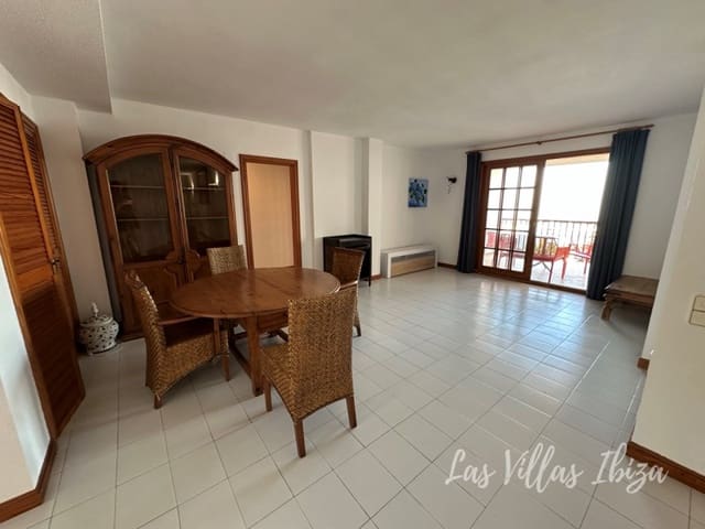 Apartamento de 3 habitaciones en Santa Eulalia / Santa Eularia en alquiler con garaje - 3.300 € (Ref: 9627565)