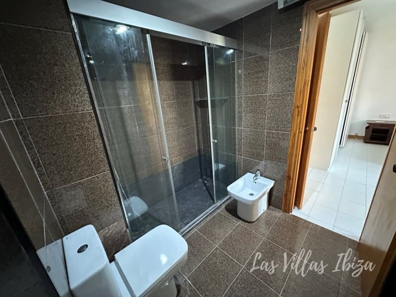 Apartamento de 3 habitaciones en Santa Eulalia / Santa Eularia en alquiler con garaje - 3.300 € (Ref: 9627565)