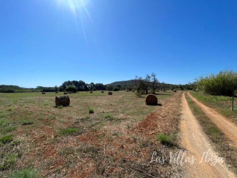 Building Plot for sale in Sant Joan de Labritja - € 990,000 (Ref: 9679702)