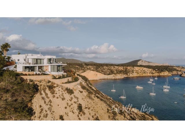 4 makuuhuone Huvila myytävänä paikassa Es Cubells, San Jose / Sant Josep de Sa Talaia mukana uima-altaan 
autotalli - 11 500 000 € (Ref: 9721509)