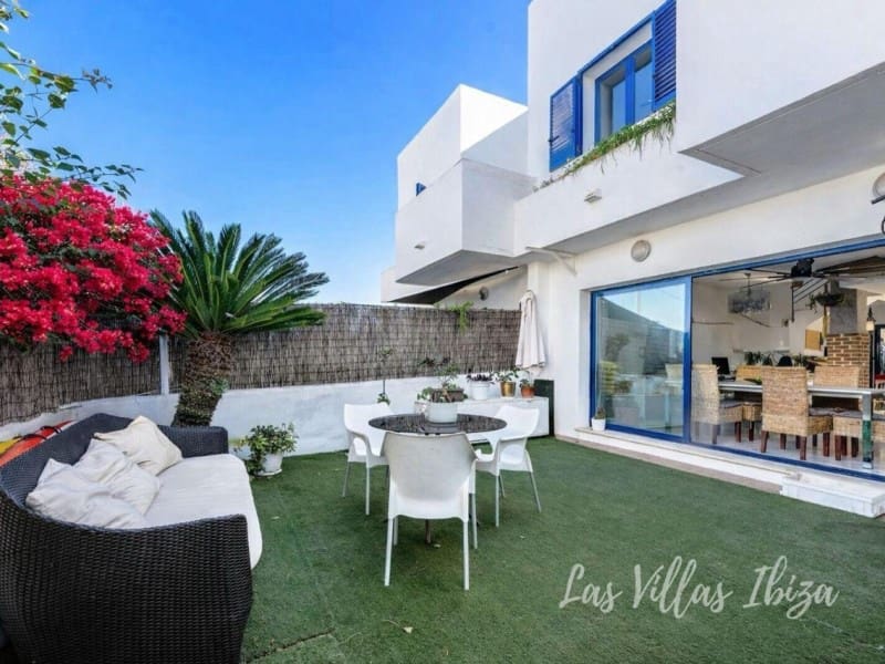 3 soveværelse Byhus til salg i Sant Agusti des Vedra - € 790.000 (Ref: 9751850)