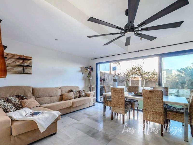 3 soveværelse Byhus til salg i Sant Agusti des Vedra - € 790.000 (Ref: 9751850)