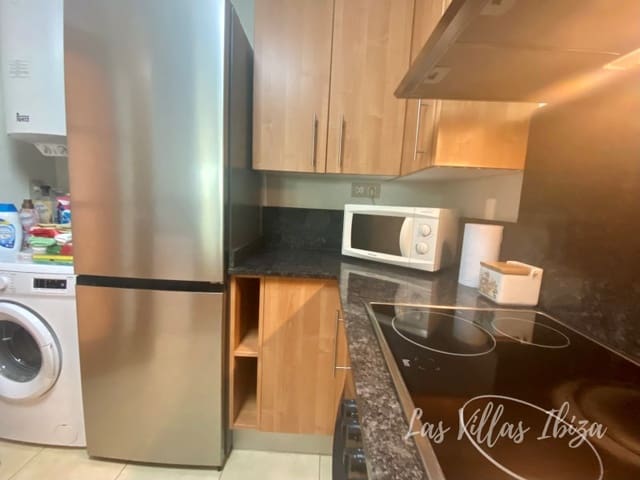 1 makuuhuone Huoneisto vuokrattavana paikassa Ibiza kaupunki mukana 
autotalli - 2 750 € (Ref: 9770523)