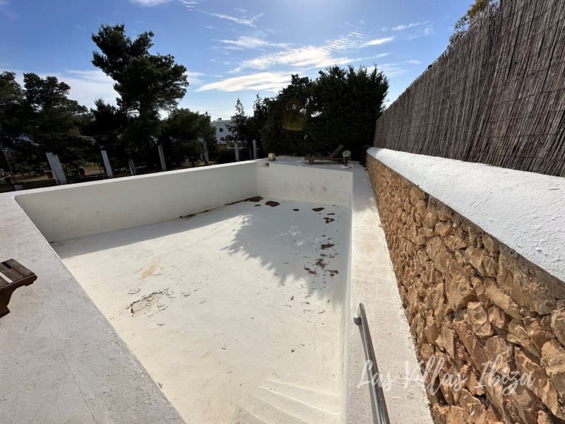 7 soveværelse Villa til salg i Sant Antoni de Portmany med swimmingpool - € 4.680.000 (Ref: 9772857)