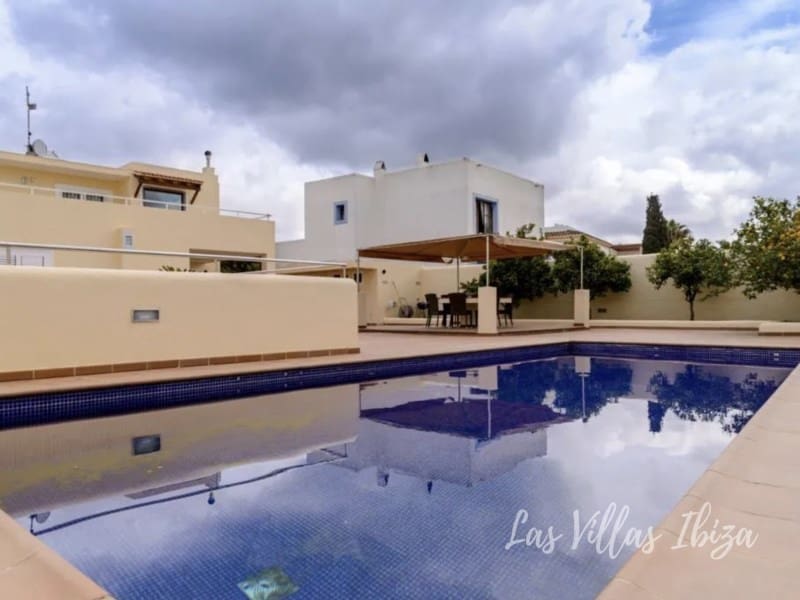 4 sovrum Villa till salu i Santa Gertrudis de Fruitera med pool garage - 3 000 000 € (Ref: 9814349)