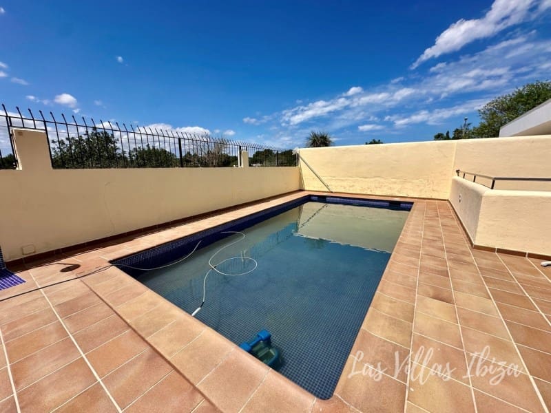 4 bedroom Villa for sale in Santa Gertrudis de Fruitera with pool garage - € 3,000,000 (Ref: 9814349)