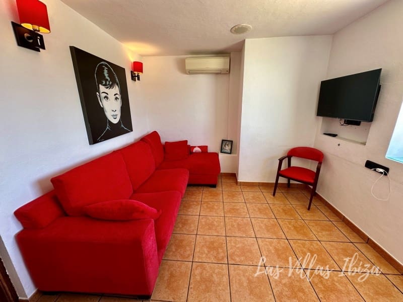 4 bedroom Villa for sale in Santa Gertrudis de Fruitera with pool garage - € 3,000,000 (Ref: 9814349)