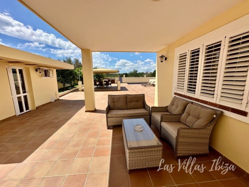 4 bedroom Villa for sale in Santa Gertrudis de Fruitera with pool garage - € 3,000,000 (Ref: 9814349)