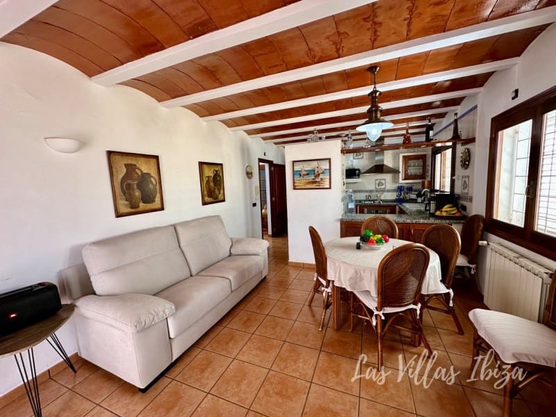 4 bedroom Villa for sale in Santa Gertrudis de Fruitera with pool garage - € 3,000,000 (Ref: 9814349)