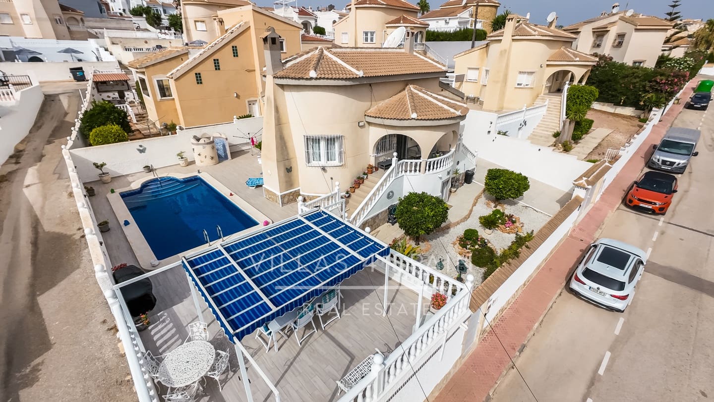 3 sovrum Villa till salu i Ciudad Quesada med pool - 420 000 € (Ref: 10002577)