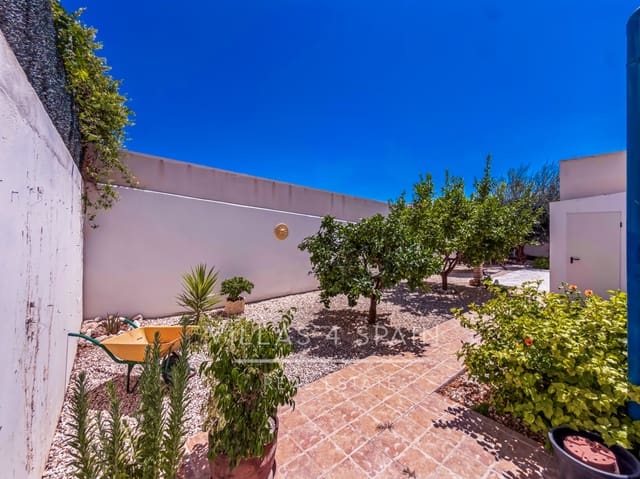 3 soveværelse Villa til salg i Fortuna med swimmingpool garage - € 259.000 (Ref: 10010238)