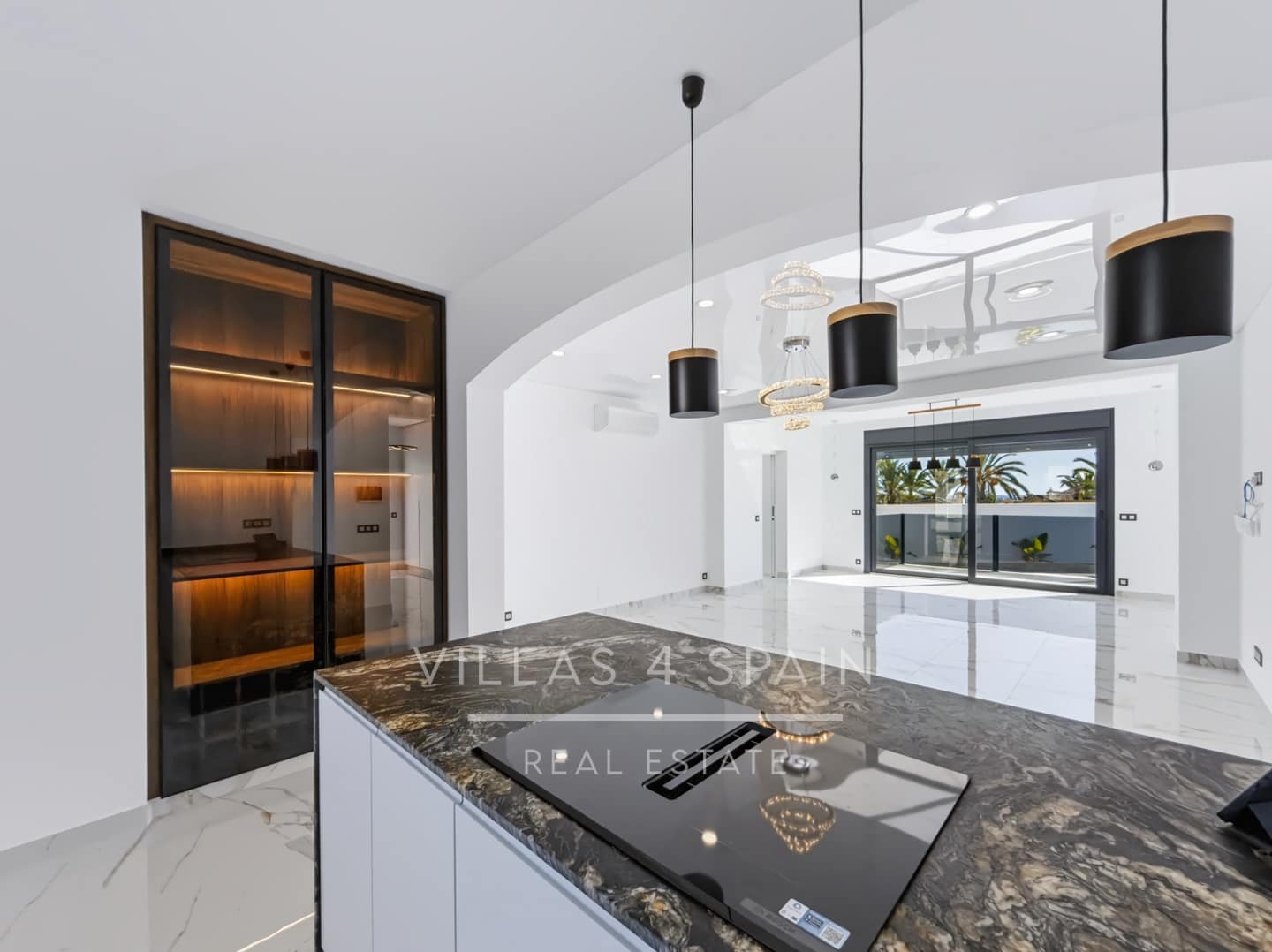 5 makuuhuone Huvila myytävänä paikassa Ciudad Quesada mukana uima-altaan - 850 000 € (Ref: 10100876)