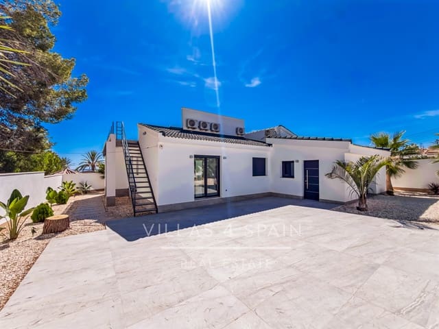 5 camera da letto Villa in vendita in Ciudad Quesada, Rojales con piscina garage - 850.000 € (Rif: 10100876)