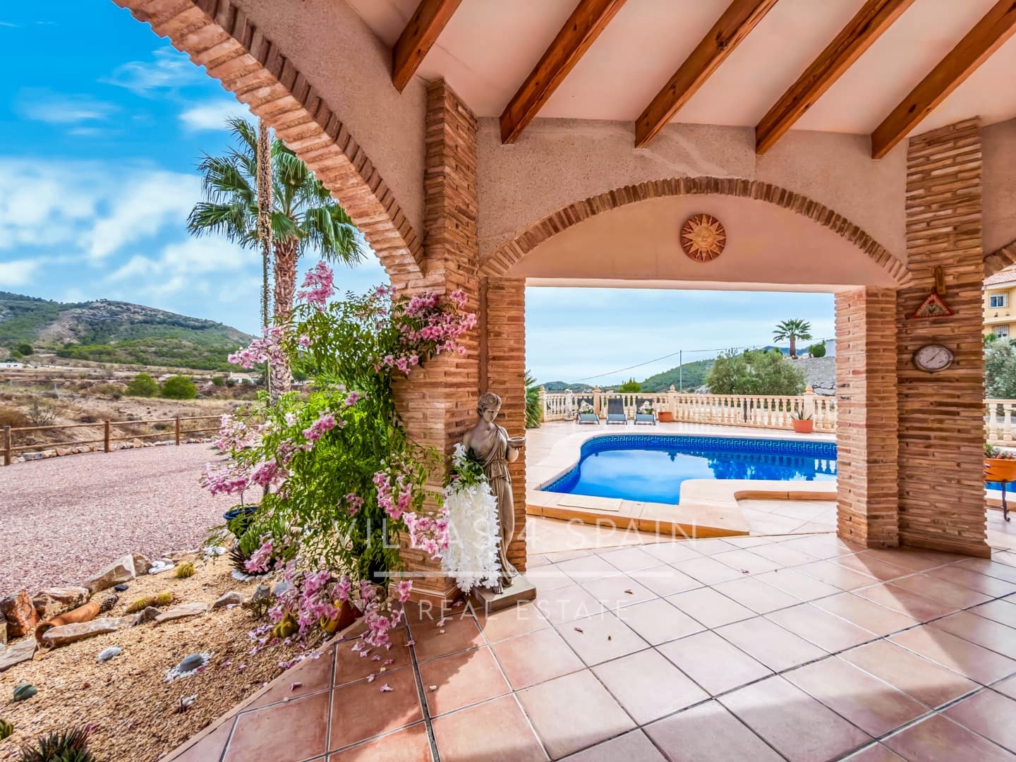 6 chambre Villa/Maison à vendre à Las Casicas avec piscine garage - 549 950 € (Ref: 10157186)