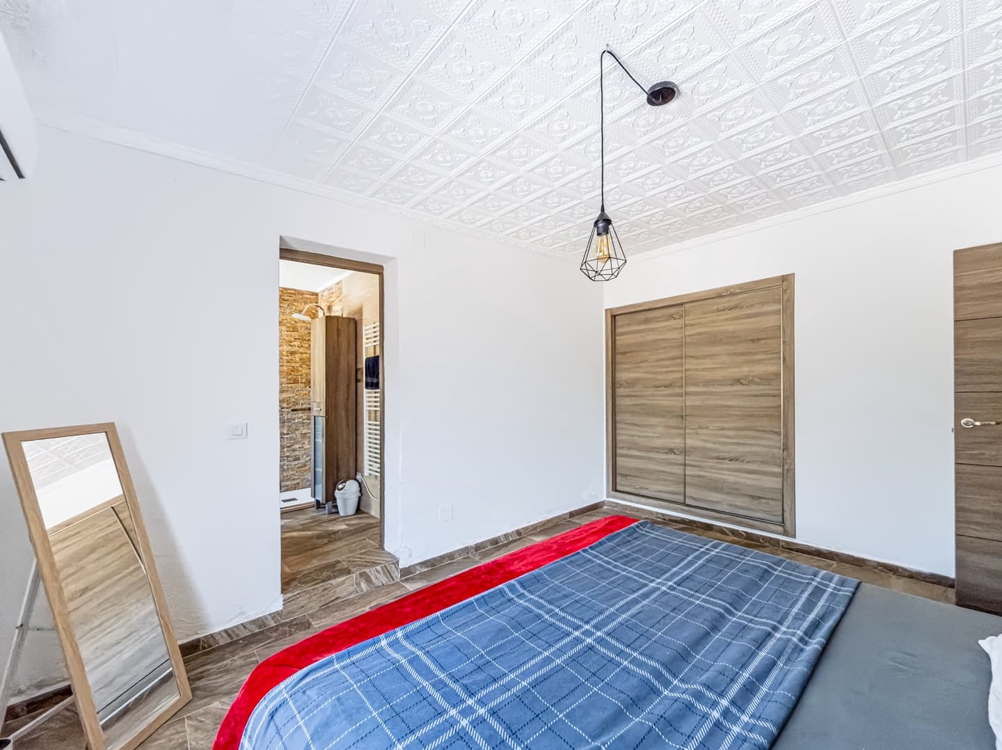 4 bedroom Villa for sale in Aspe with pool garage - € 399,000 (Ref: 10172742)