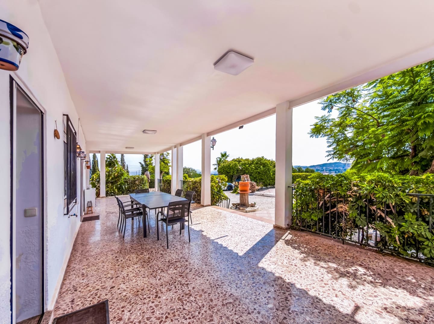 4 bedroom Villa for sale in Aspe with pool garage - € 399,000 (Ref: 10172742)
