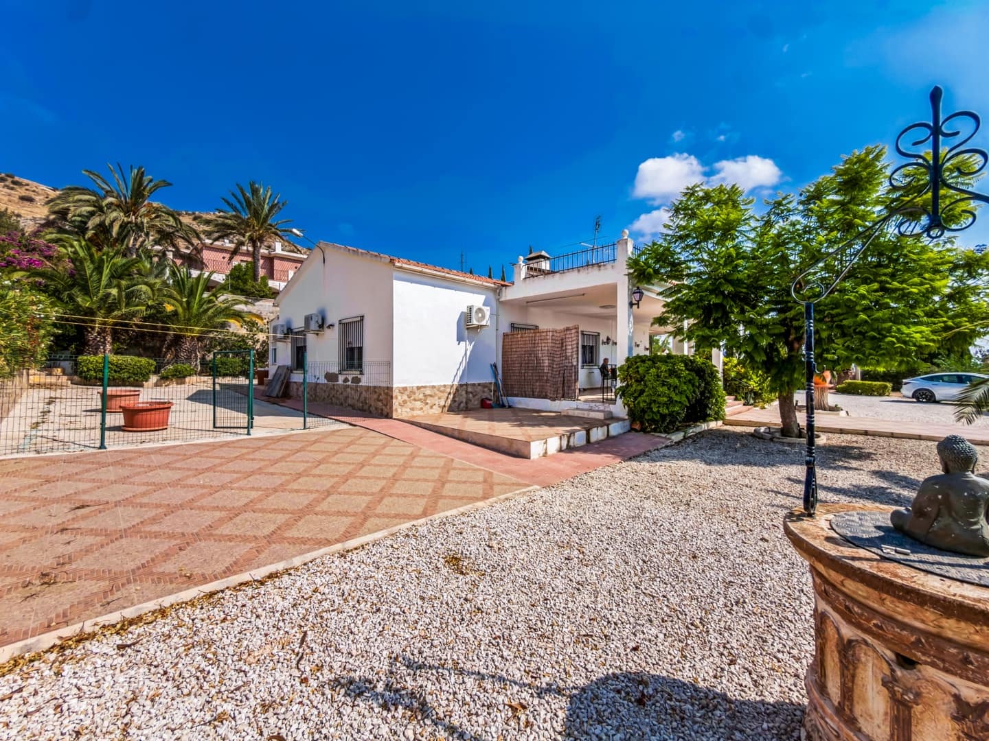 4 bedroom Villa for sale in Aspe with pool garage - € 399,000 (Ref: 10172742)
