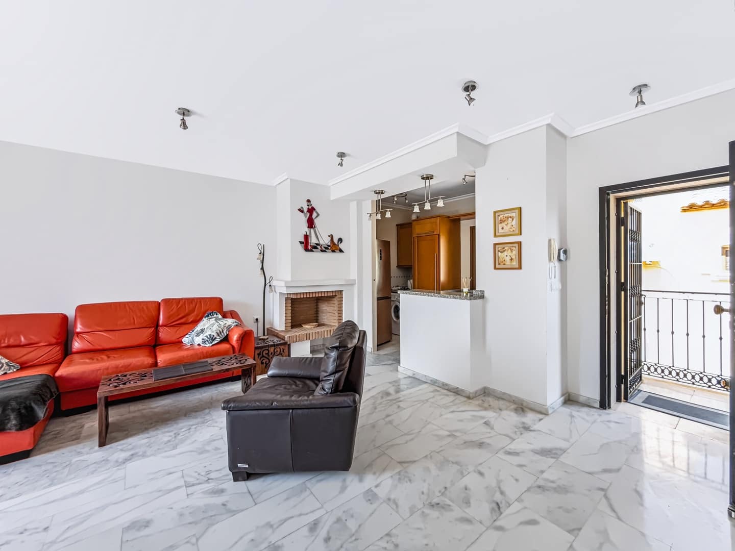 2 bedroom Apartment for sale in Algorfa with pool garage - € 189,950 (Ref: 10172745)