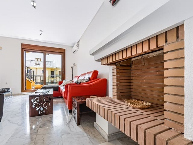 2 bedroom Apartment for sale in Algorfa with pool garage - € 189,950 (Ref: 10172745)