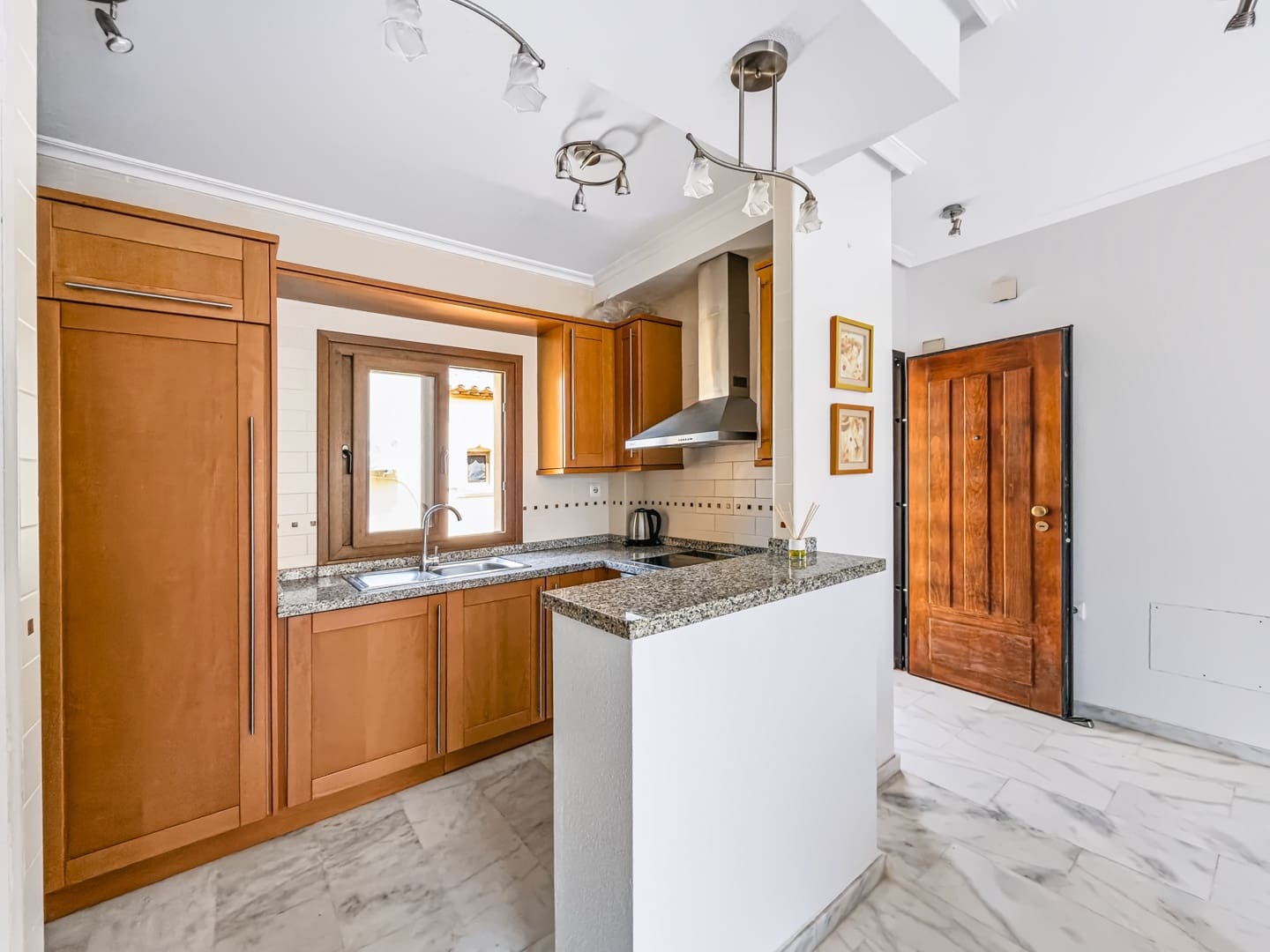 2 bedroom Apartment for sale in Algorfa with pool garage - € 189,950 (Ref: 10172745)
