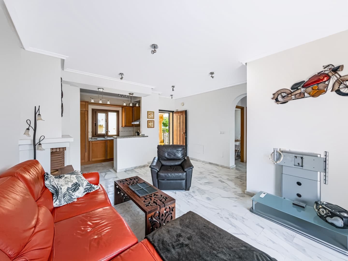 2 bedroom Apartment for sale in Algorfa with pool garage - € 189,950 (Ref: 10172745)