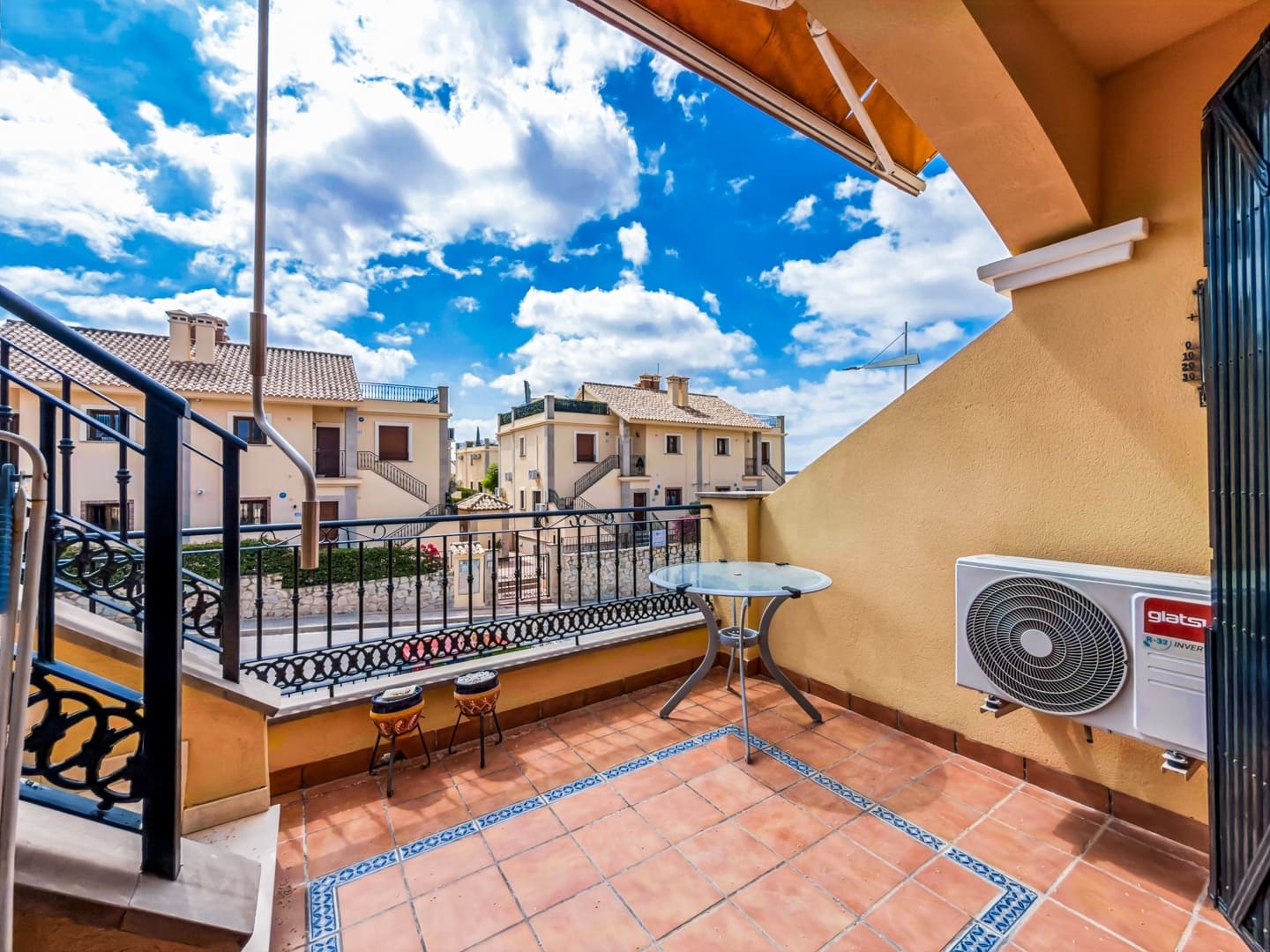2 bedroom Apartment for sale in Algorfa with pool garage - € 189,950 (Ref: 10172745)
