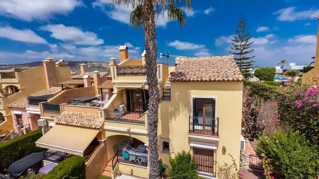 2 bedroom Apartment for sale in Algorfa with pool garage - € 189,950 (Ref: 10172745)