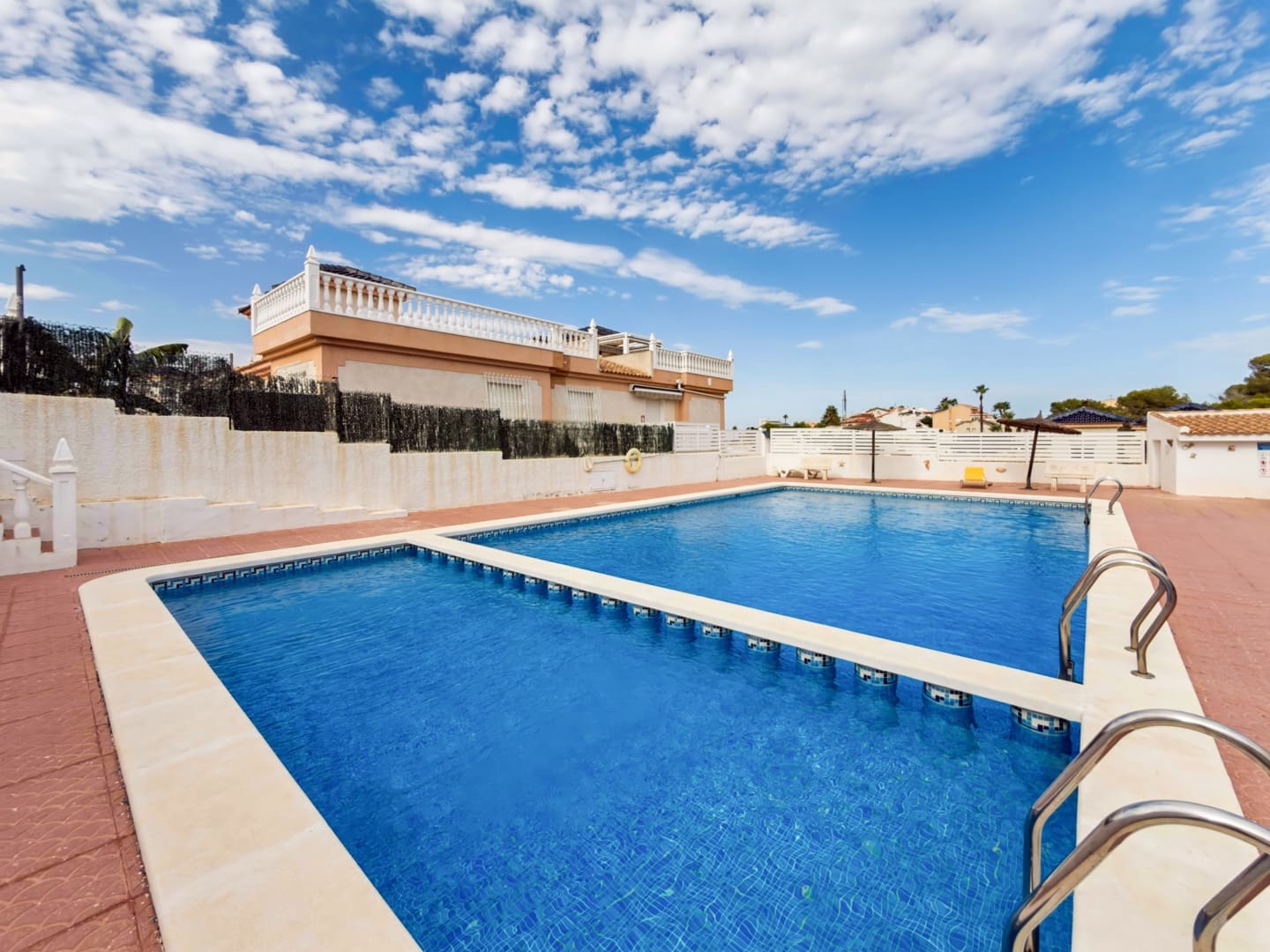 2 sovrum Hus till salu i Ciudad Quesada med pool garage - 259 950 € (Ref: 10172748)