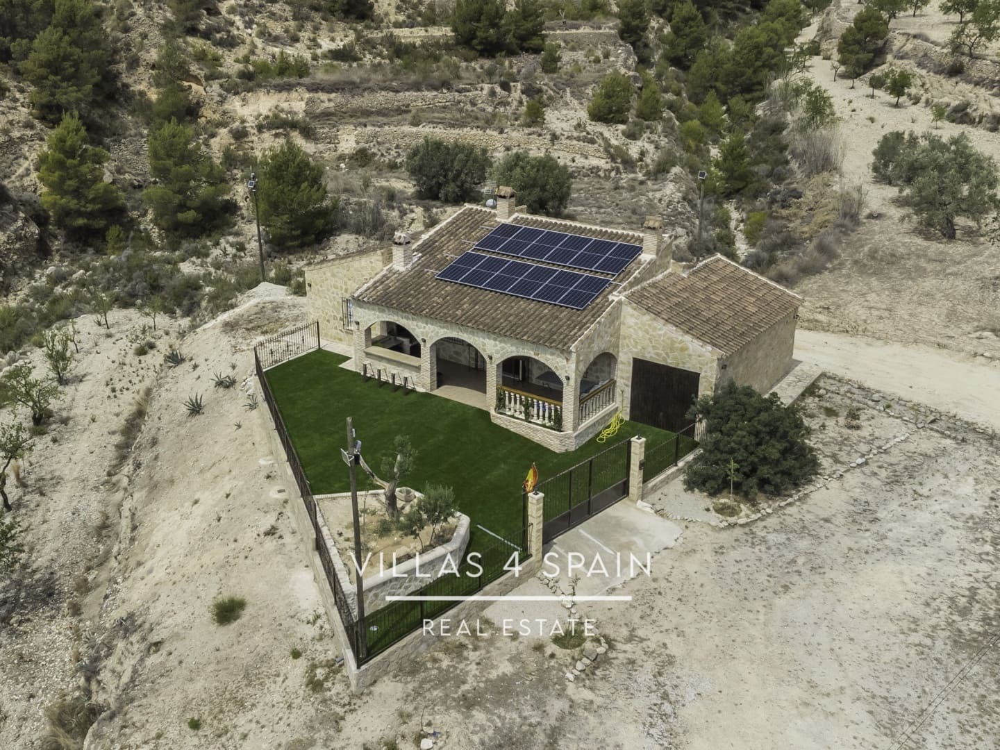 3 bedroom Villa for sale in Fortuna with pool - € 270,000 (Ref: 7561271)