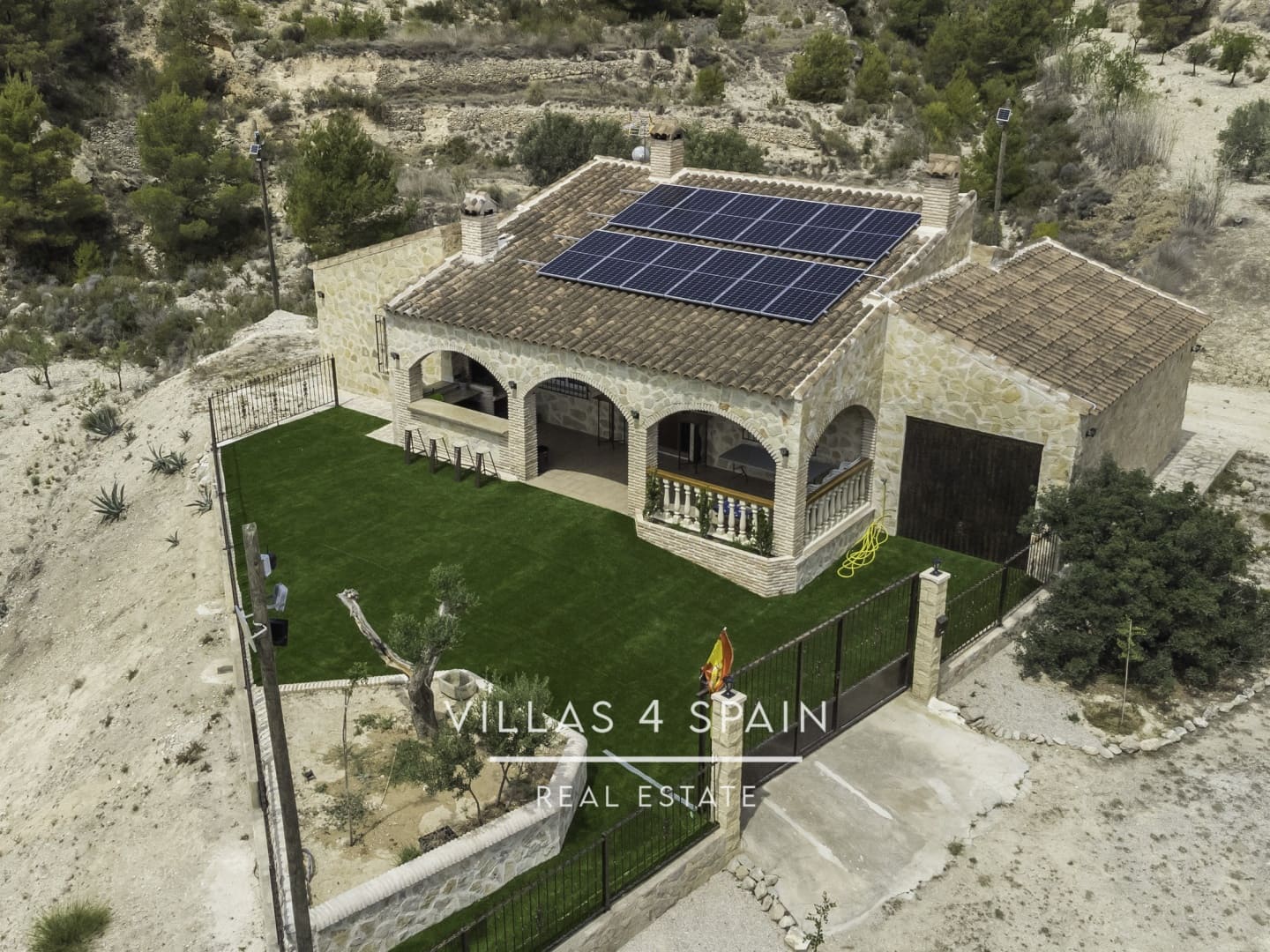 3 bedroom Villa for sale in Fortuna with pool - € 270,000 (Ref: 7561271)