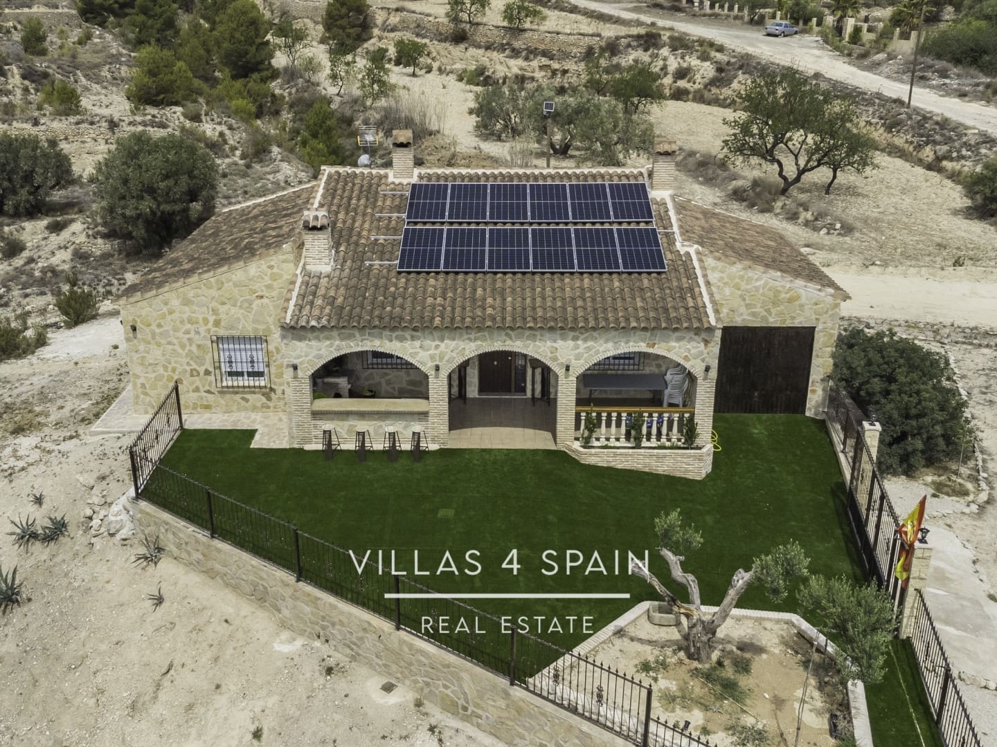 3 bedroom Villa for sale in Fortuna with pool - € 270,000 (Ref: 7561271)