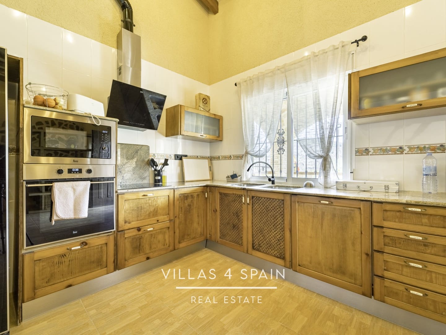 3 bedroom Villa for sale in Fortuna with pool - € 270,000 (Ref: 7561271)