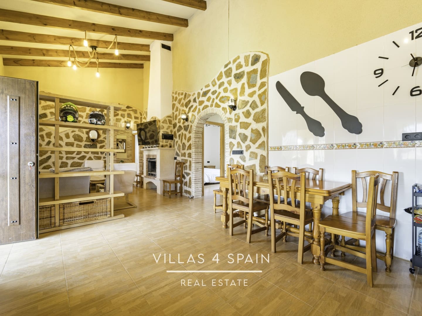 3 bedroom Villa for sale in Fortuna with pool - € 270,000 (Ref: 7561271)