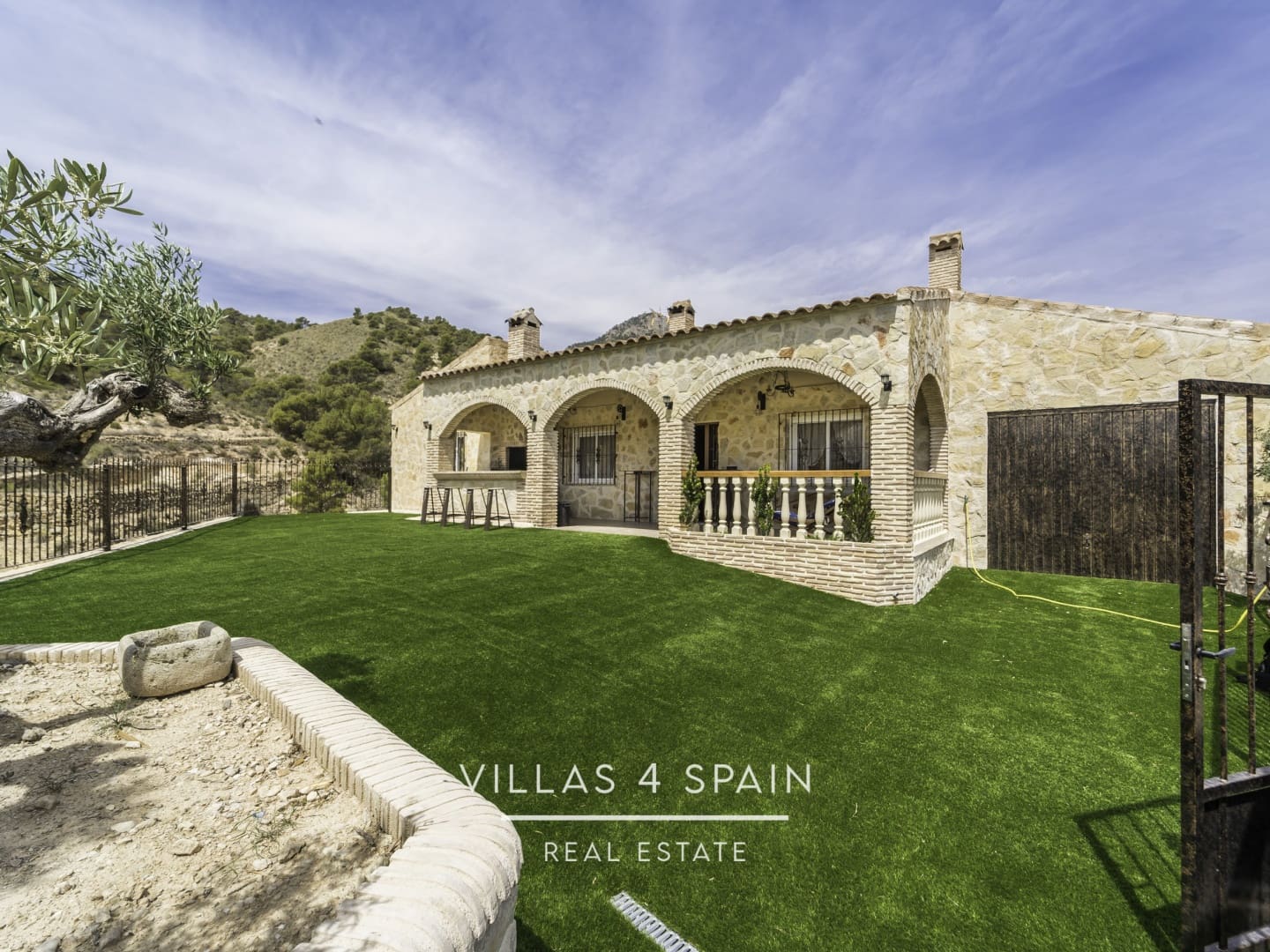 3 bedroom Villa for sale in Fortuna with pool - € 270,000 (Ref: 7561271)