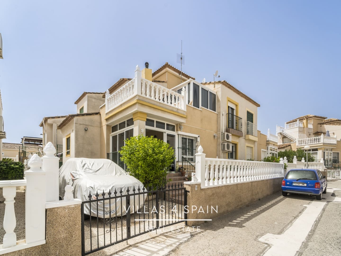 3 bedroom Semi-detached Villa for sale in Ciudad Quesada with pool - € 169,950 (Ref: 7825990)