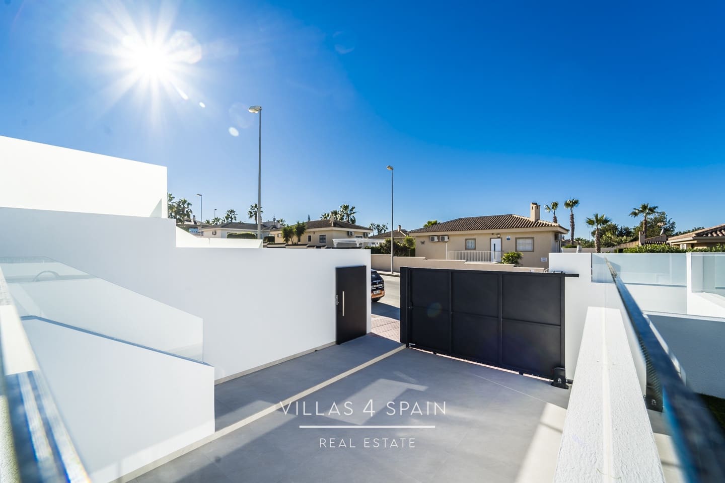 4 soveværelse Villa til salg i Ciudad Quesada med swimmingpool garage - € 560.000 (Ref: 7995410)