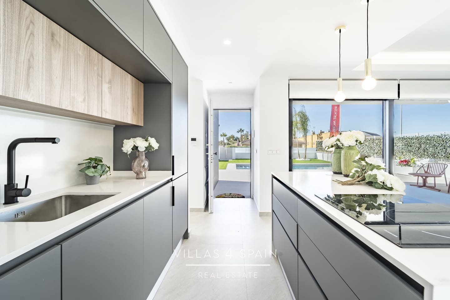 4 soveværelse Villa til salg i Ciudad Quesada med swimmingpool garage - € 560.000 (Ref: 7995410)