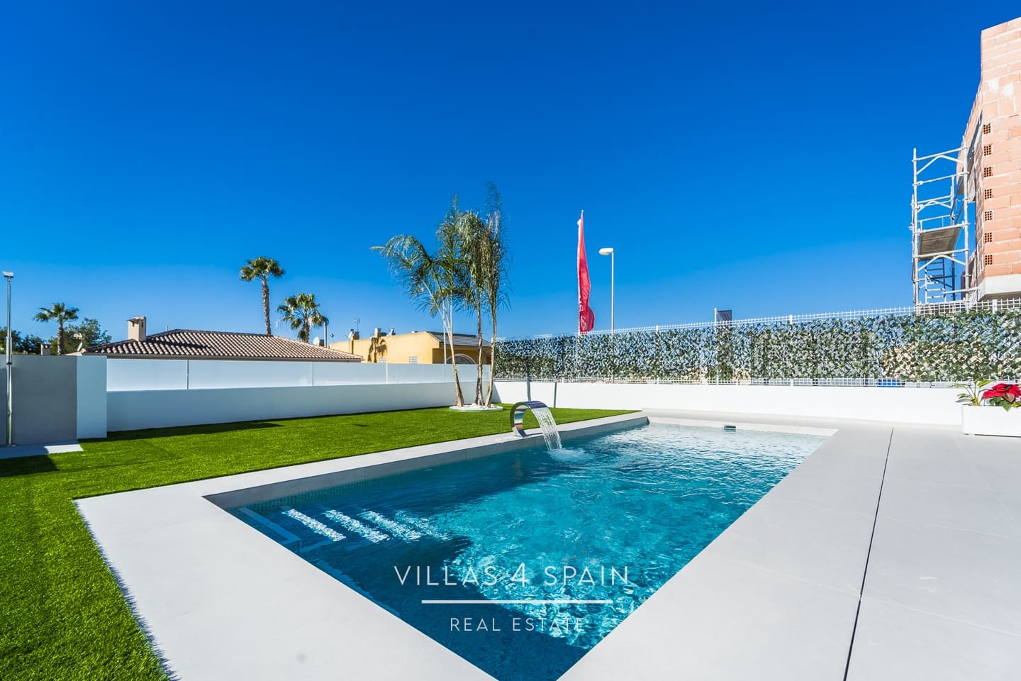 4 soveværelse Villa til salg i Ciudad Quesada med swimmingpool garage - € 560.000 (Ref: 7995410)