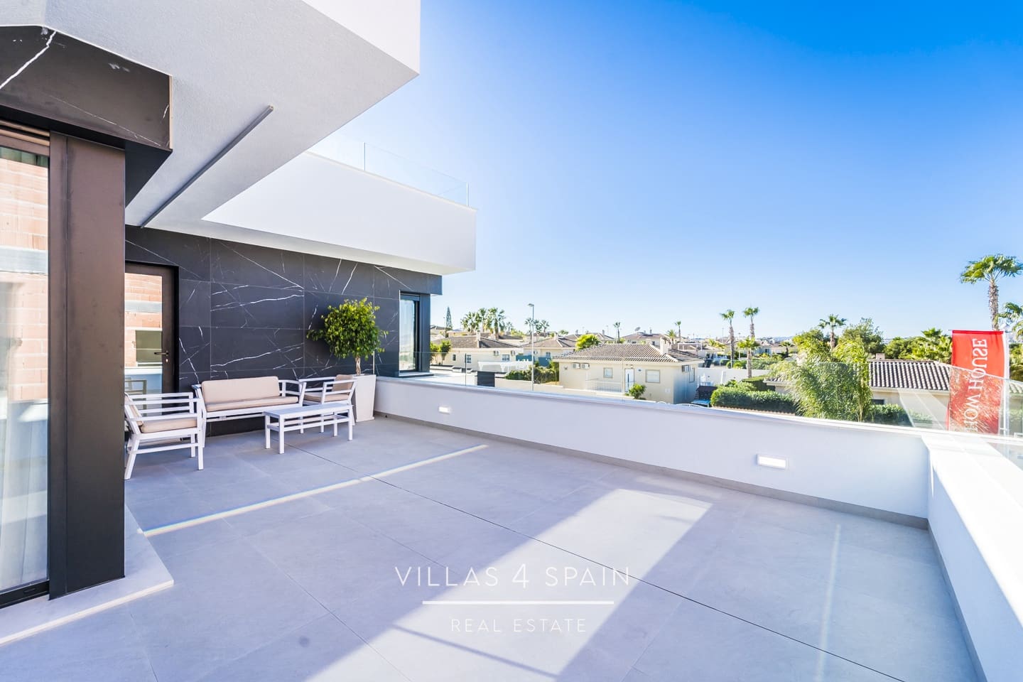 4 soveværelse Villa til salg i Ciudad Quesada med swimmingpool garage - € 560.000 (Ref: 7995410)