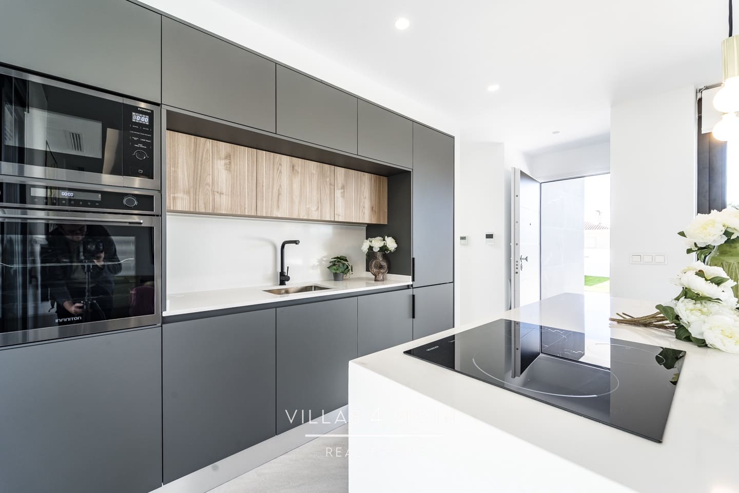 4 soveværelse Villa til salg i Ciudad Quesada med swimmingpool garage - € 560.000 (Ref: 7995410)