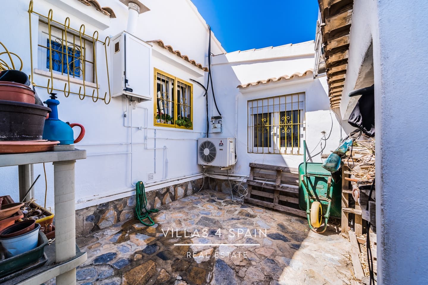 4 quarto Moradia para venda em Orihuela Costa com piscina - 369 950 € (Ref: 8439860)