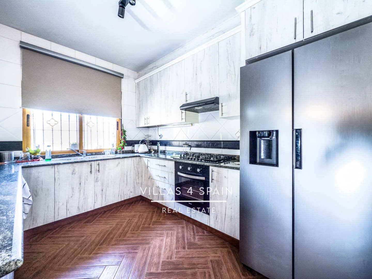 4 soveværelse Villa til salg i Fortuna med swimmingpool garage - € 399.000 (Ref: 8717053)