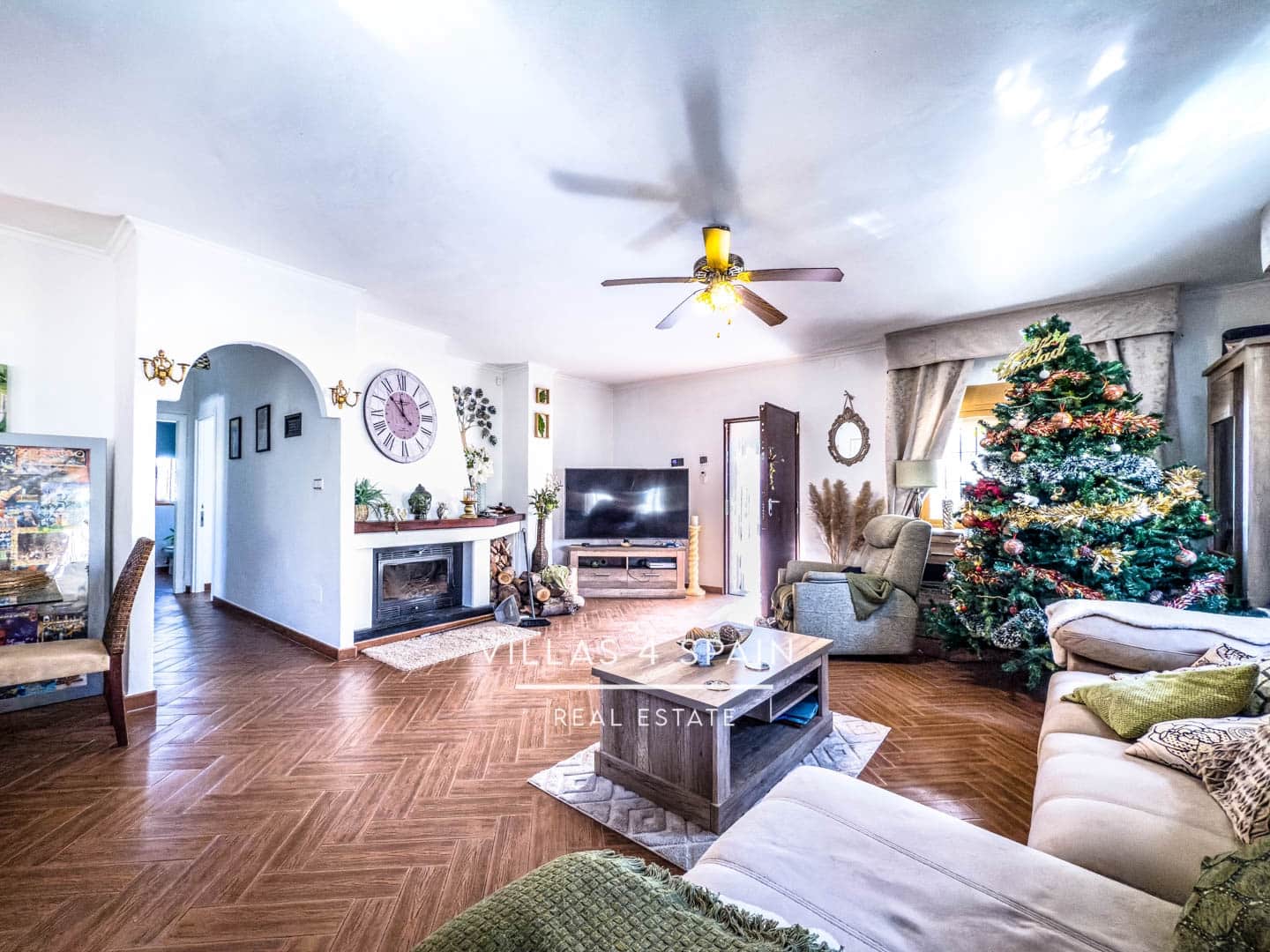 4 soveværelse Villa til salg i Fortuna med swimmingpool garage - € 399.000 (Ref: 8717053)