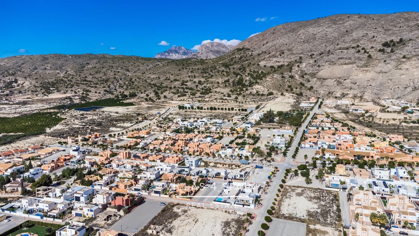 2 soveværelse Villa til salg i Fortuna med swimmingpool - € 235.000 (Ref: 8726680)